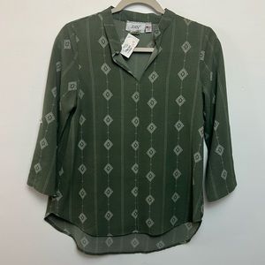 Brand: Jody | NWT Green Blouse